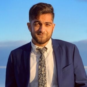 Meet your Posher, Hamza